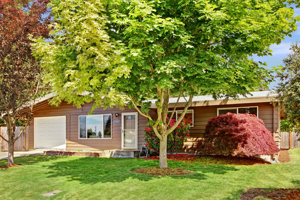 Property Photo:  18603 48th Ave W  WA 98037 