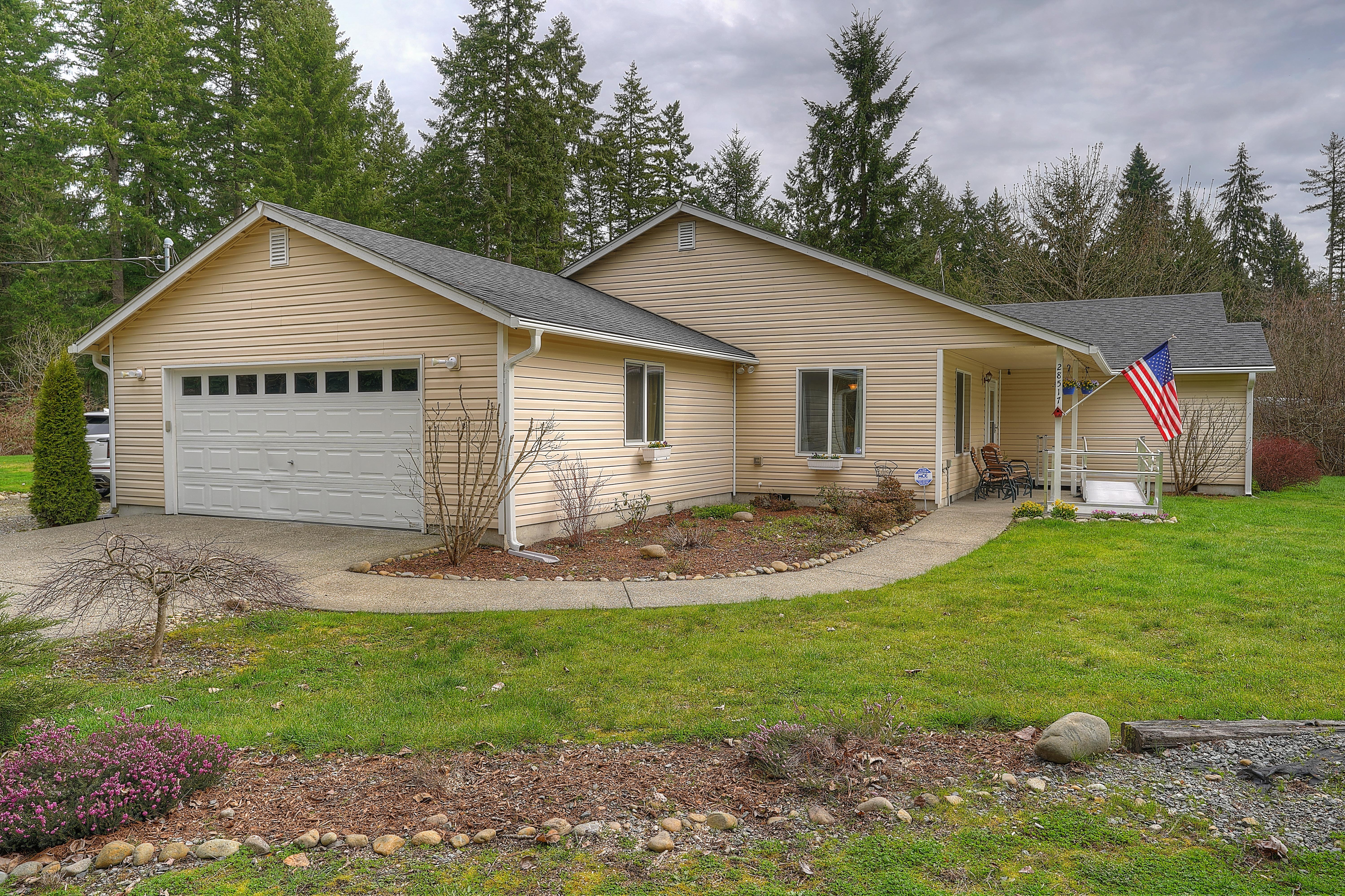 Property Photo:  28517 19th Avenue E  WA 98580 