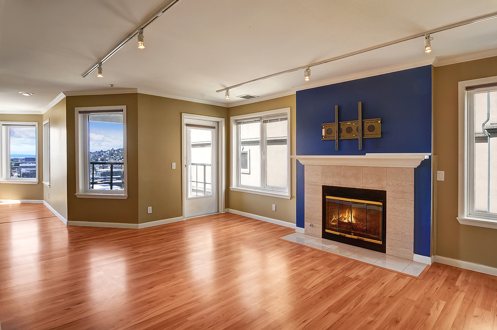 Property Photo: Living room 420 Melrose Ave E 701  WA 98102 