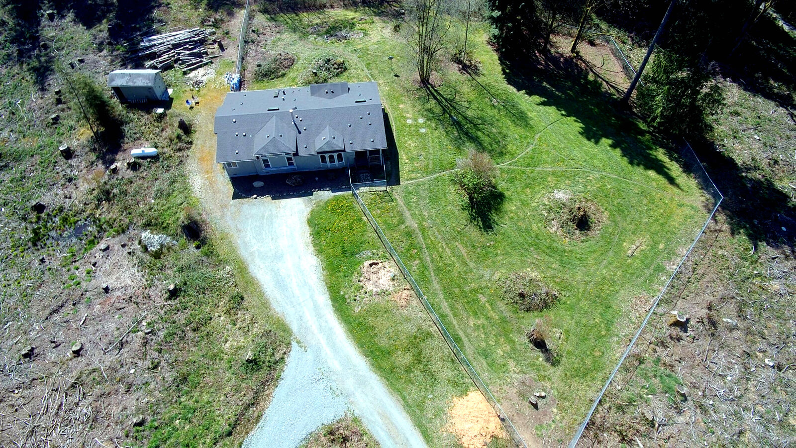 Property Photo:  6033  181st Avenue SE  WA 98290 