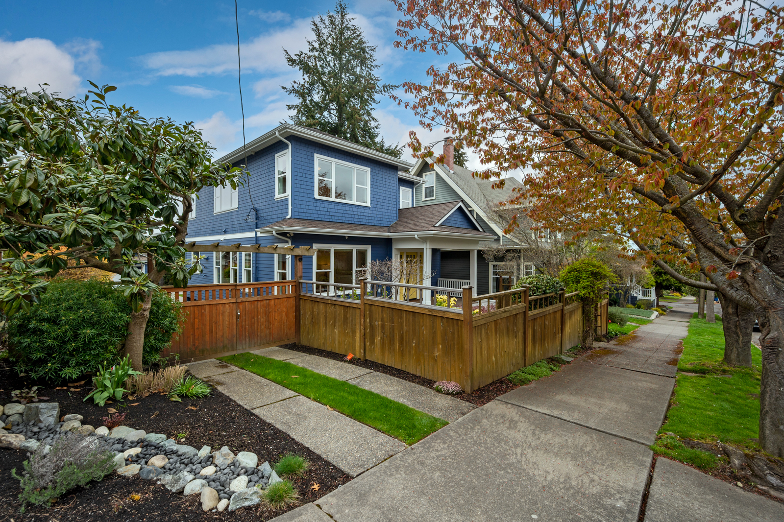 Property Photo: Exterior 1713 3rd Avenue N  WA 98109 