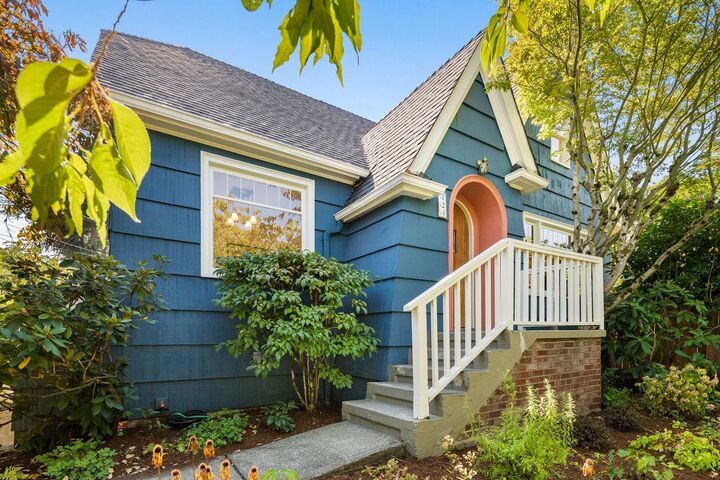 123 NE 77th Street  Seattle WA 98115 photo