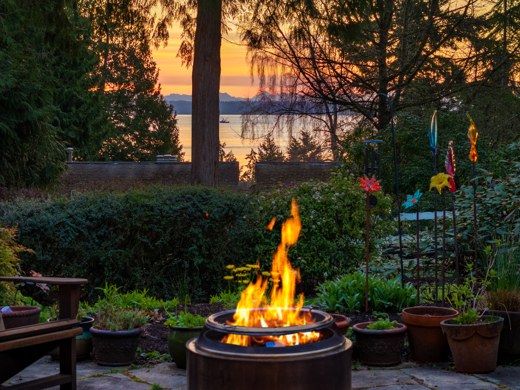 Property Photo: 15128 Sunrise Drive NE WA 98110