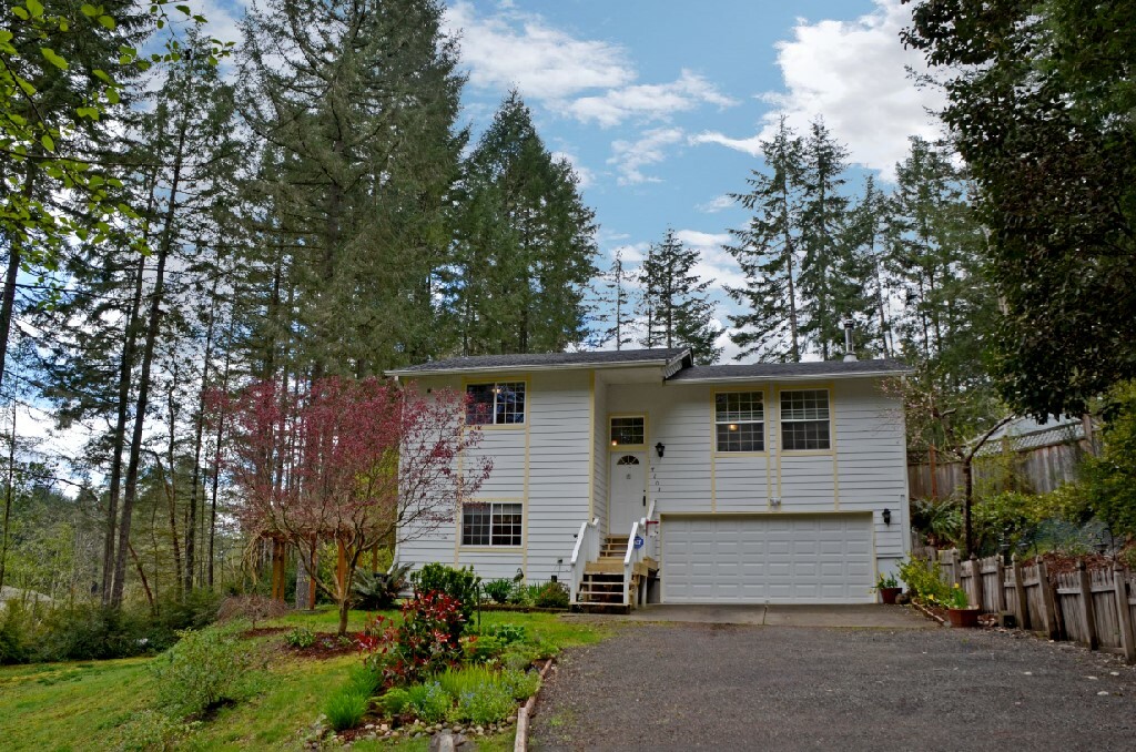 Property Photo:  14808 121st St Kpn  WA 98329 