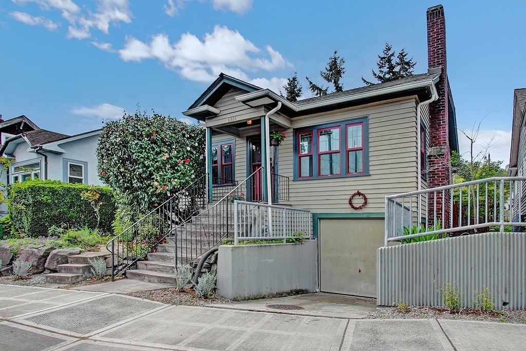 Property Photo: 5301 Martin Luther King Jr Wy S WA 98118