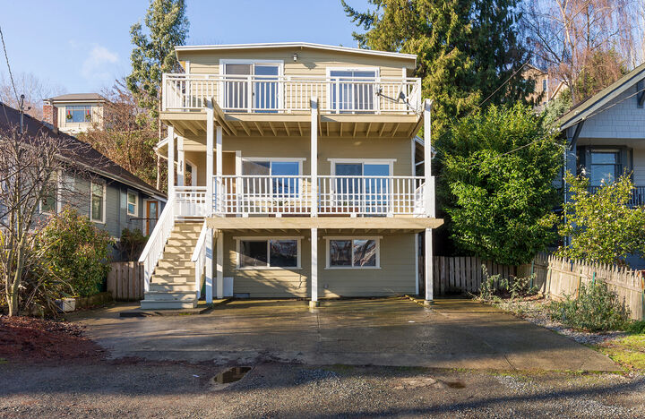 3253 30th Ave SW  Seattle WA 98126 photo