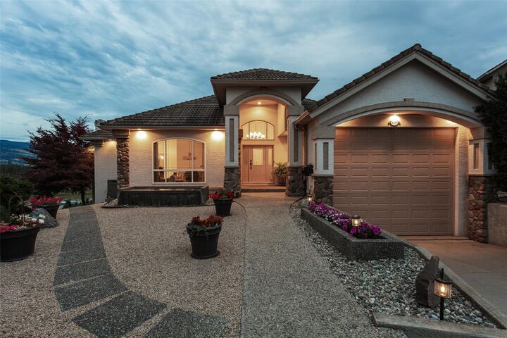 3080 Quail Crescent — photo 1