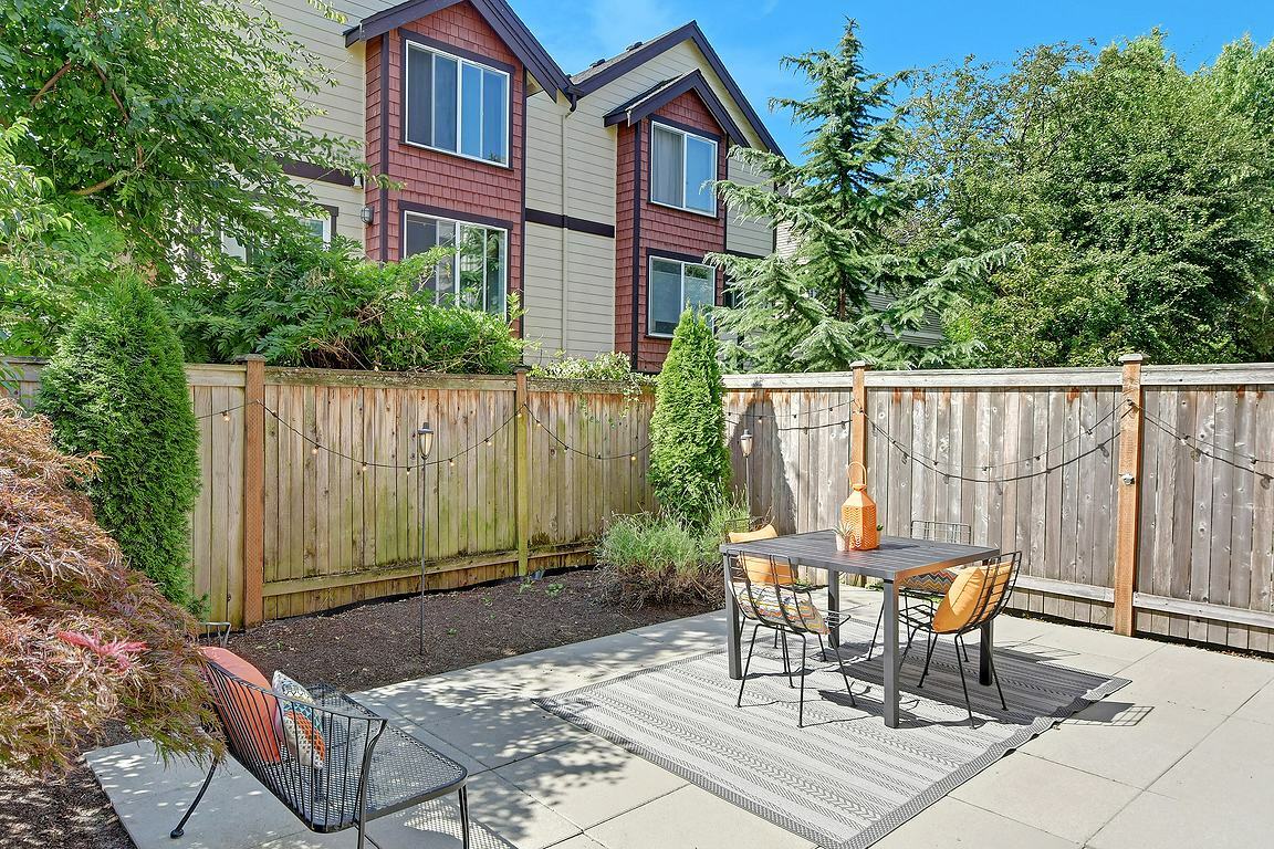 Property Photo:  813 B NW 53rd St  WA 98107 