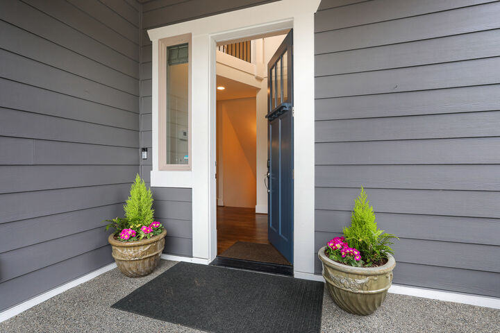 Property Photo:  7248  115th Place SE  WA 98056 