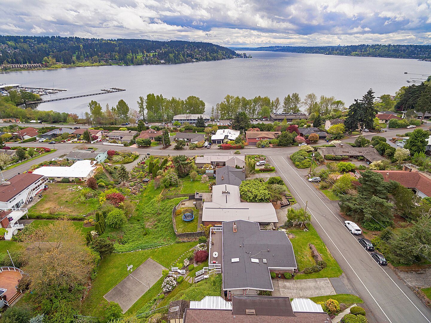 Home for sale in Kenmore 18028 57th Ave NE, Kenmore, WA 98028