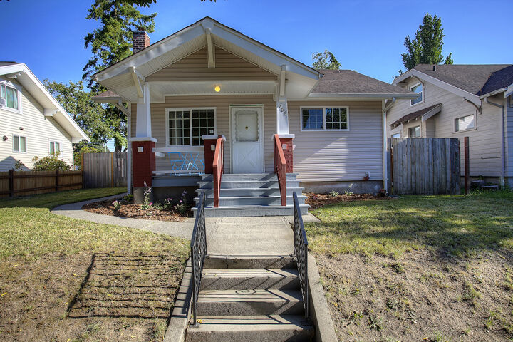 Property Photo: 706 S 48th St WA 98408
