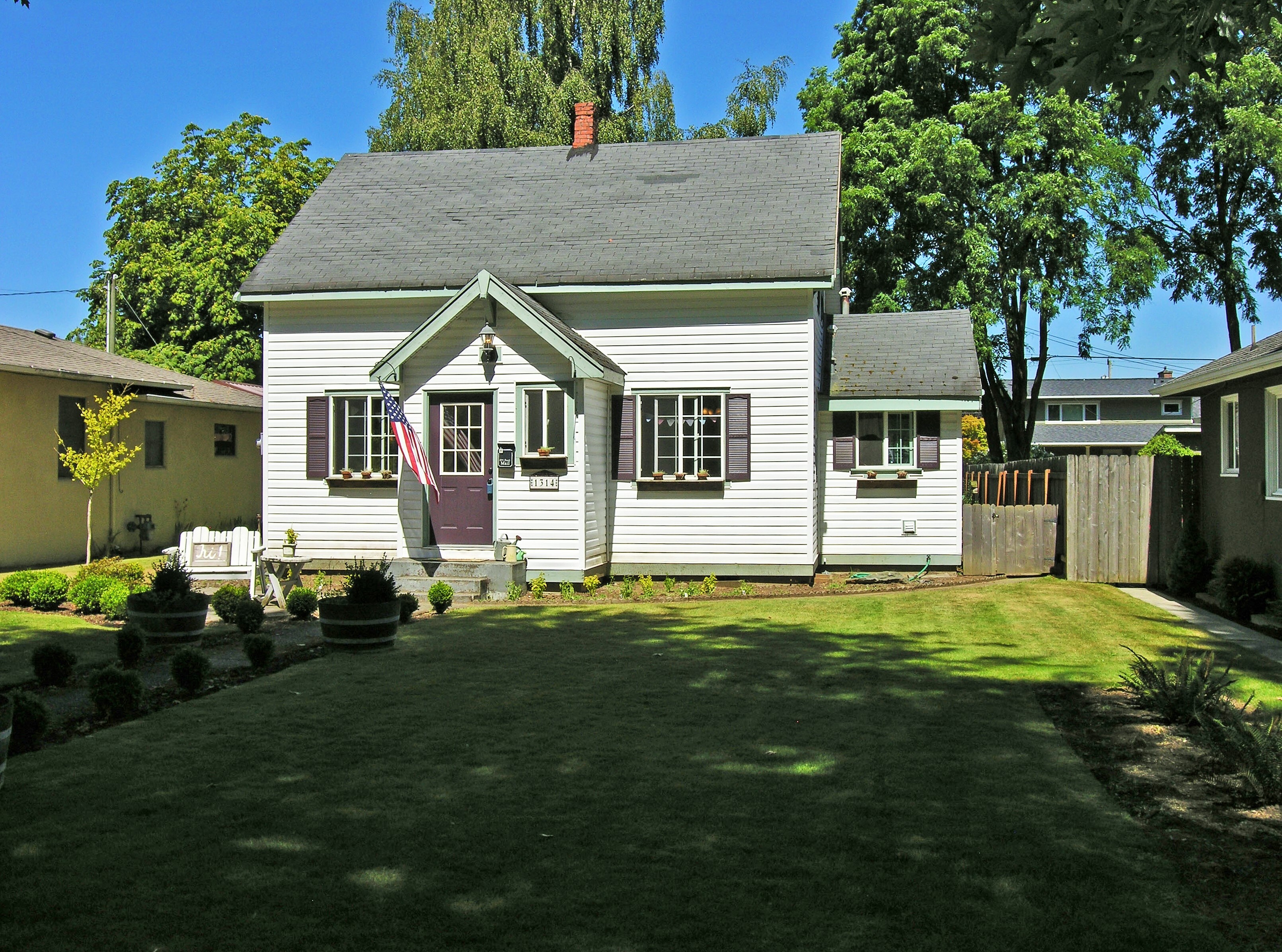Property Photo: 1314 Front WA 98264