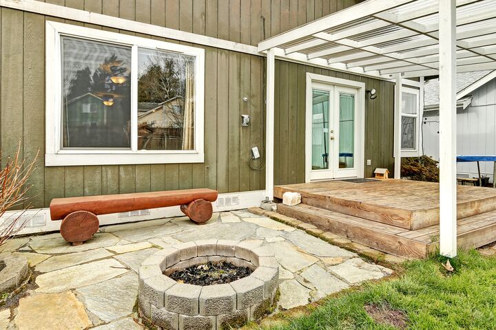 Property Photo: 319 83rd Dr SE WA 98258