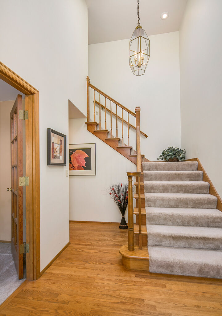 Property Photo: Foyer 2225 233rd Ave NE WA 98074