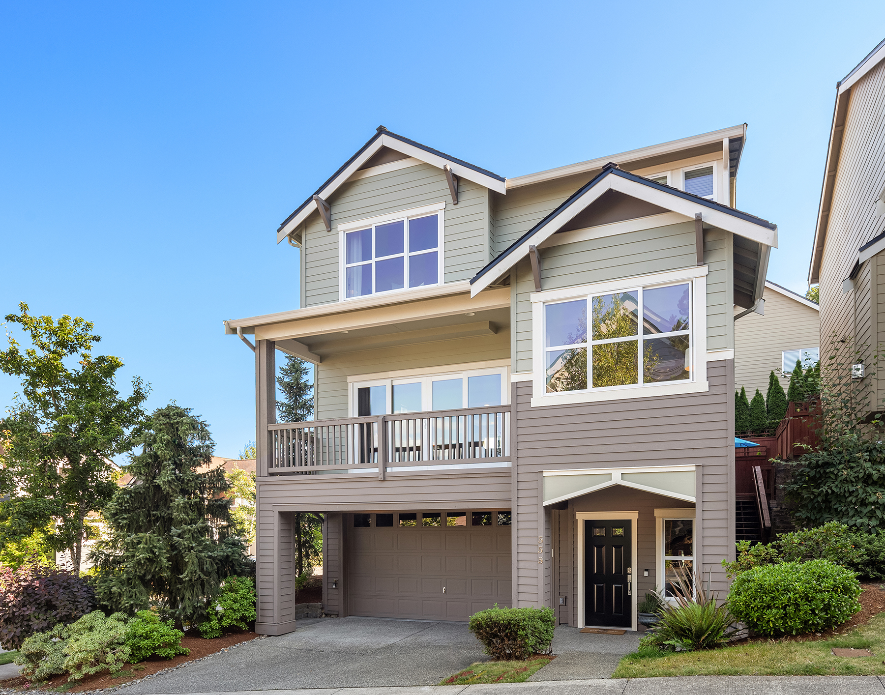 Property Photo: 555 Alpine Ridge Place NW WA 98027