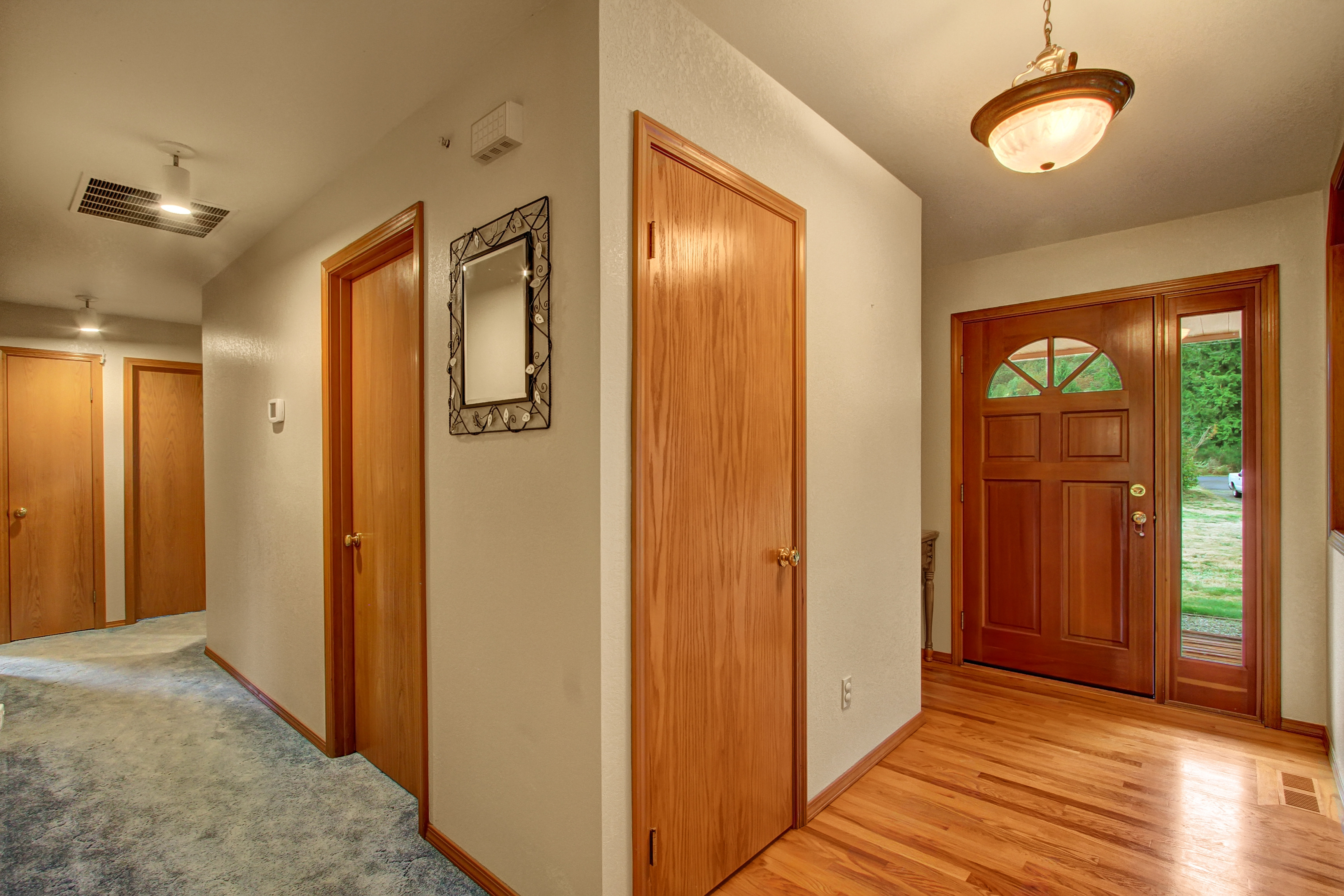 Property Photo: Foyer 26930 138th Ave NE WA 98223
