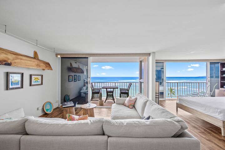 Property Photo:  3056 Kalakaua Avenue Phw  HI 96815 