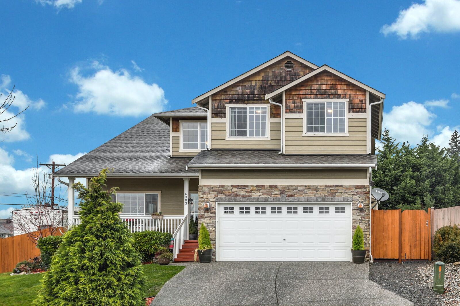 Property Photo:  6303 35th St NE  WA 98270 