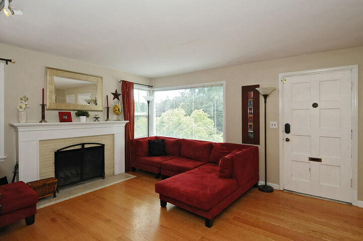 Property Photo: Living room 5816 40th Ave NE  WA 98105 