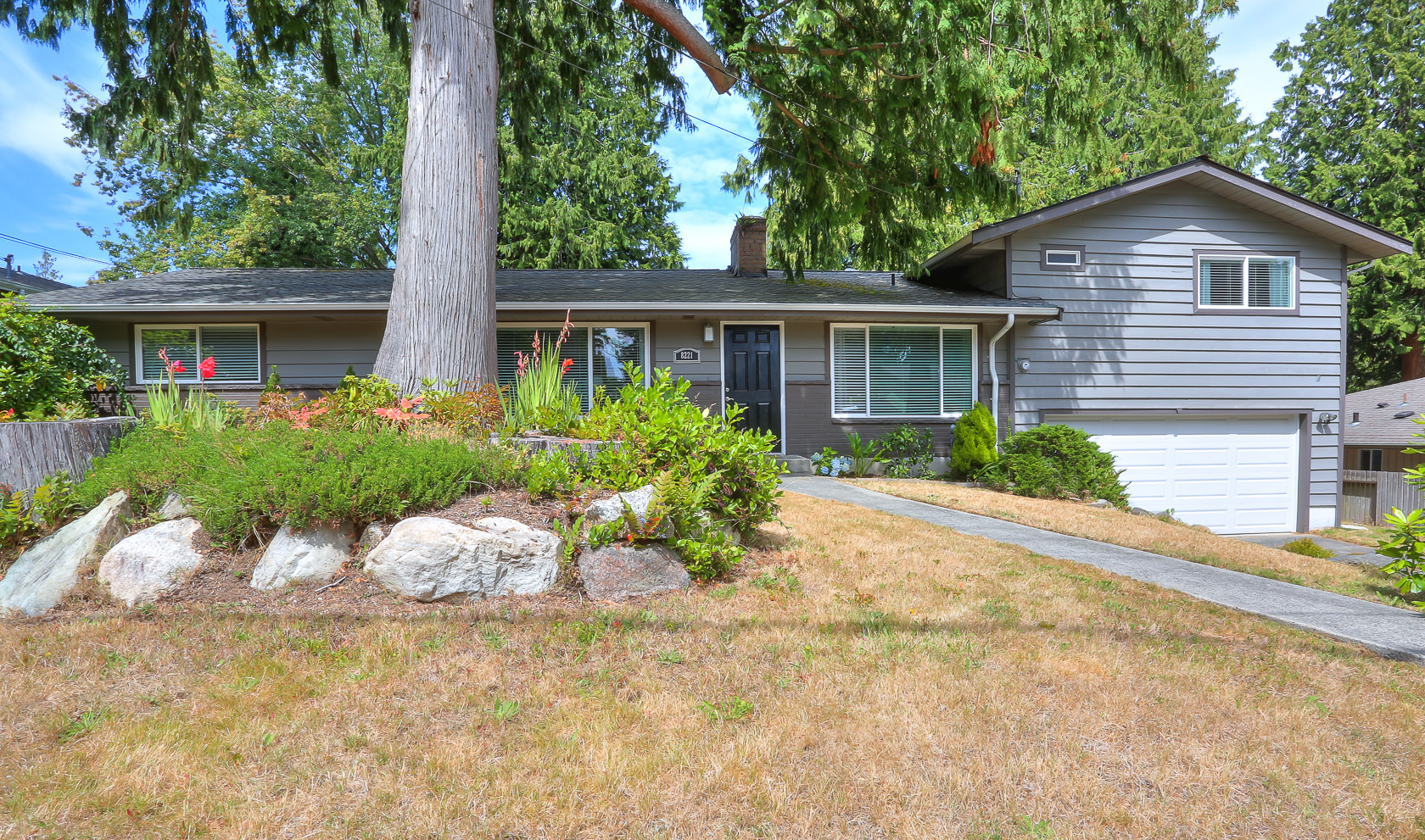 Property Photo:  8221 188th St SW  WA 98026 