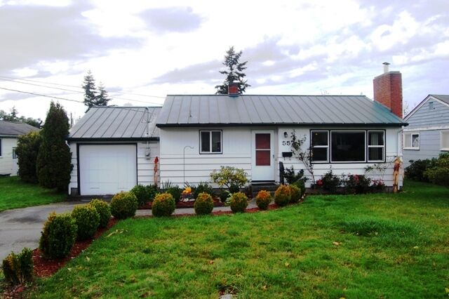 557 SE Glencoe St  Oak Harbor WA 98277 photo