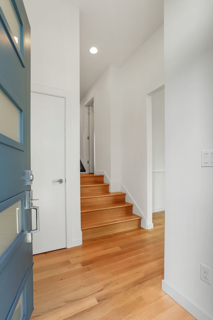 Property Photo: 3641 22nd Avenue W Unit E WA 98199