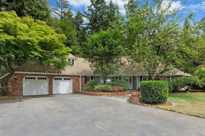 Property Photo:  14330  172nd Avenue NE  WA 98052 