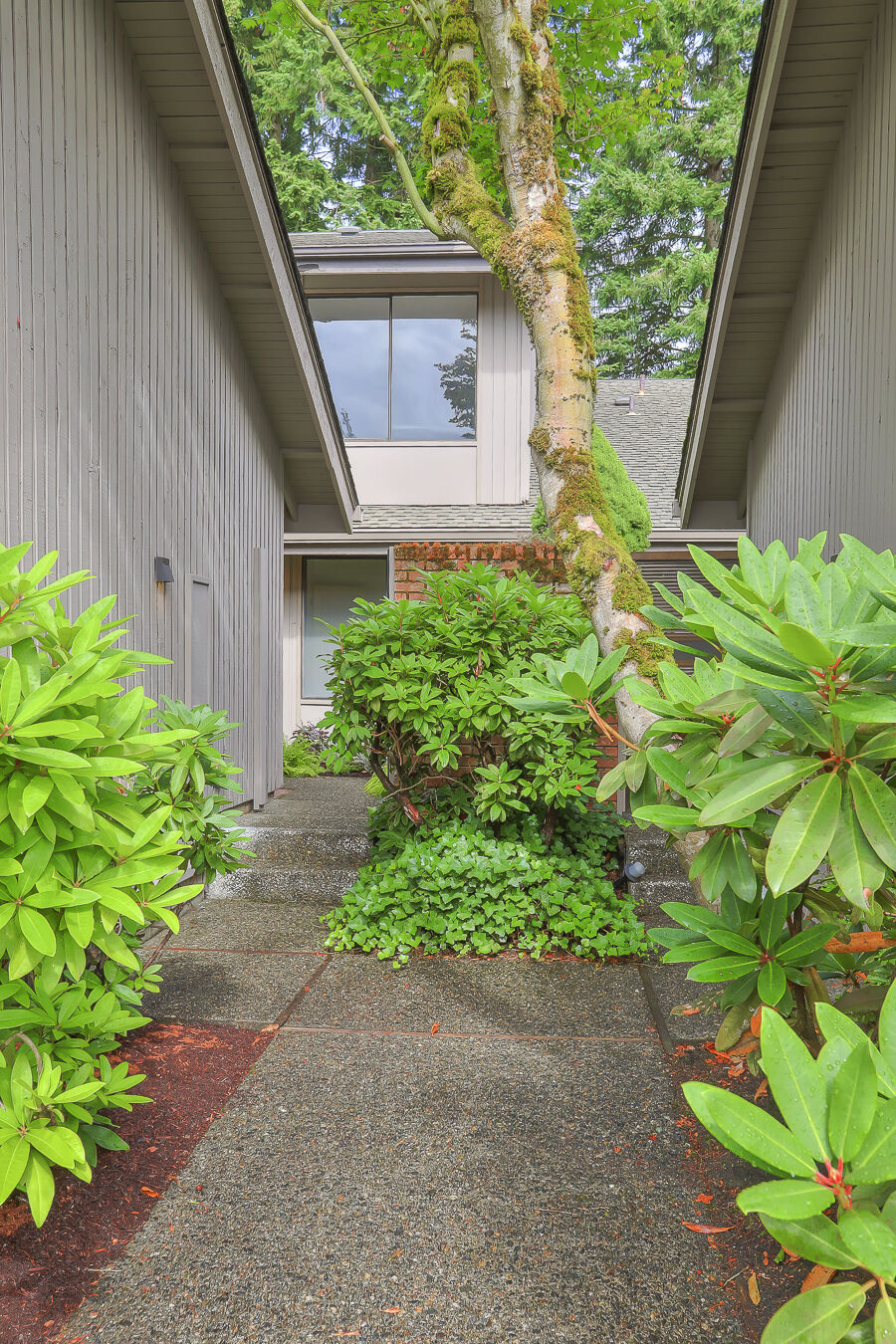 Property Photo:  172 143rd Place NE 80  WA 98007 