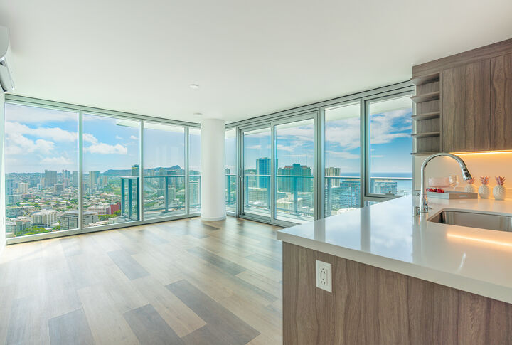 Property Photo:  1500 Rycroft Street 3419R  HI 96814 