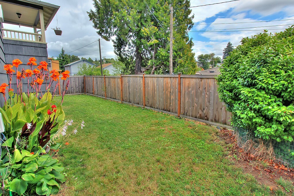 Property Photo: Front exterior 4826 S Fontanelle St  WA 98118 