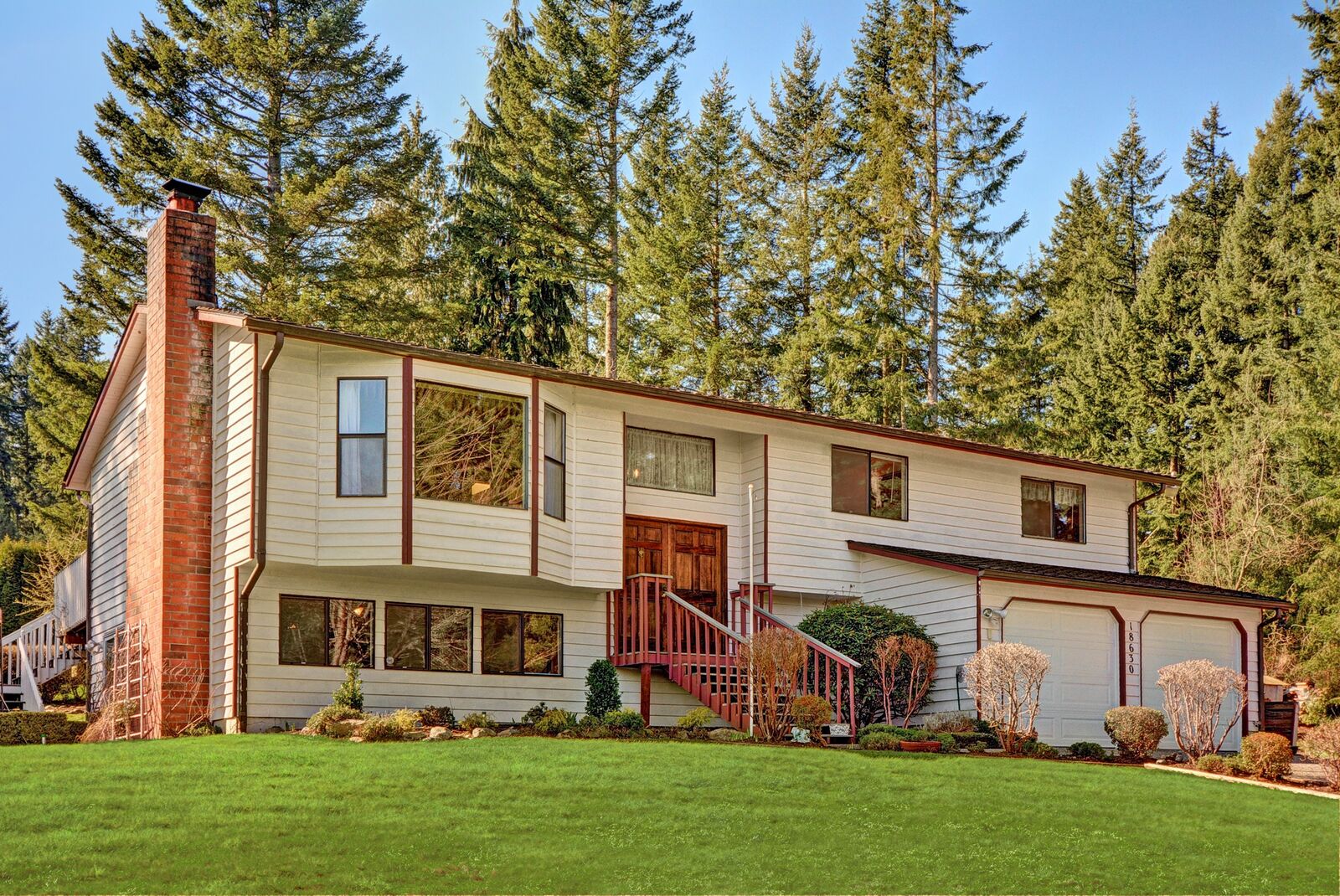 Property Photo:  18630 Broadway Avenue  WA 98296 