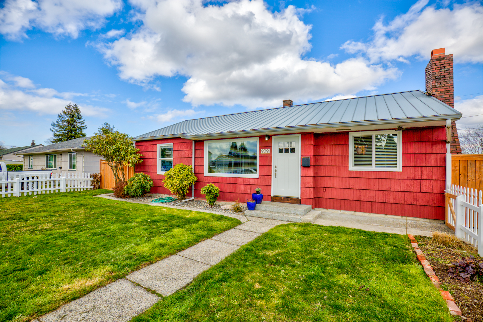 929 E 59th St, WA 98404 3 bed/2 bath