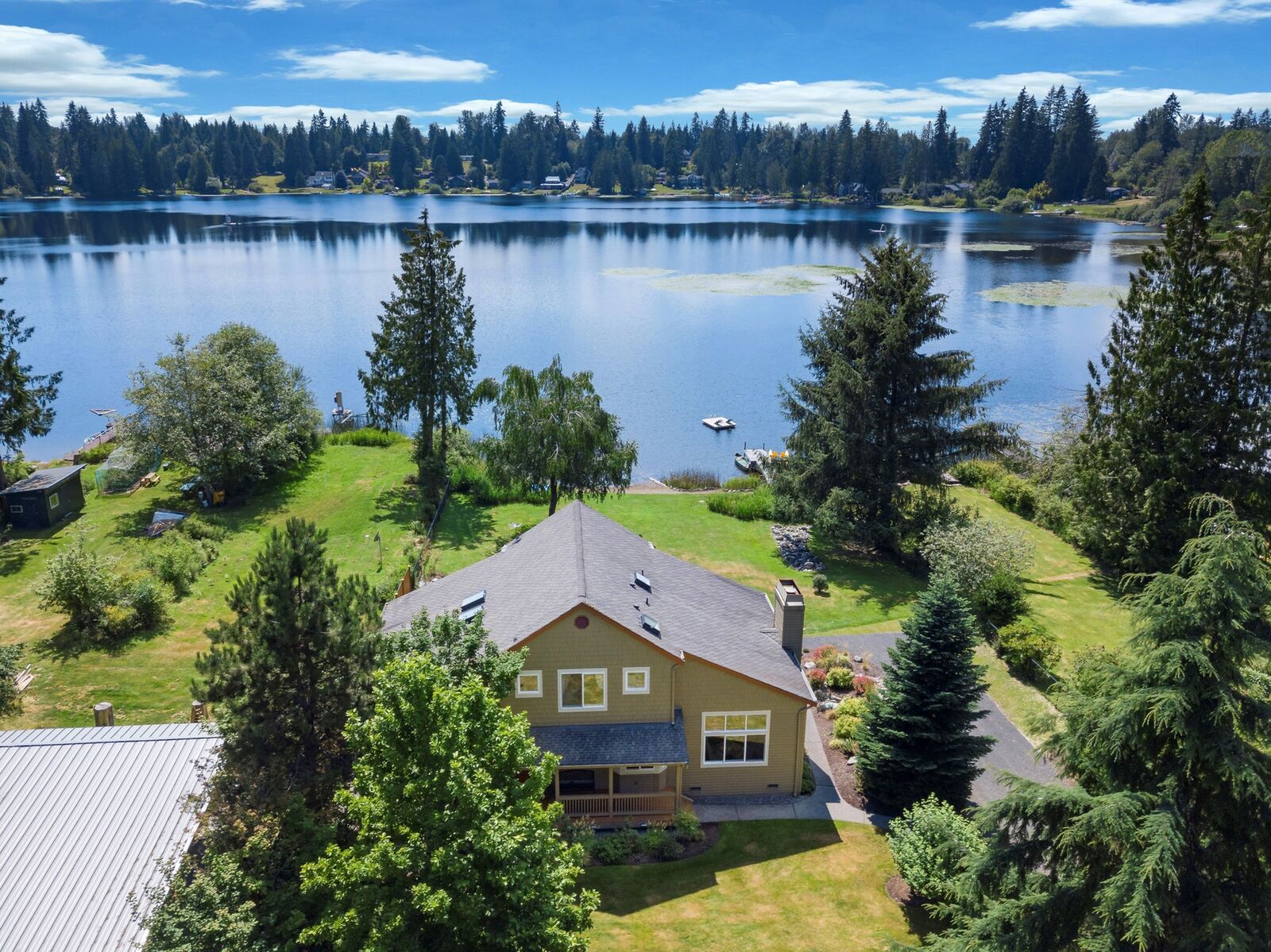 Property Photo: 11325 E Lake Joy Dr NE WA 98014