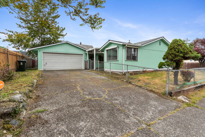 Property Photo:  2702 S 54th Street  WA 98409 