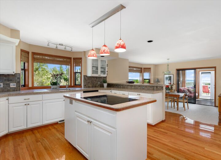 Property Photo:  979 Windrose Drive  WA 98239 