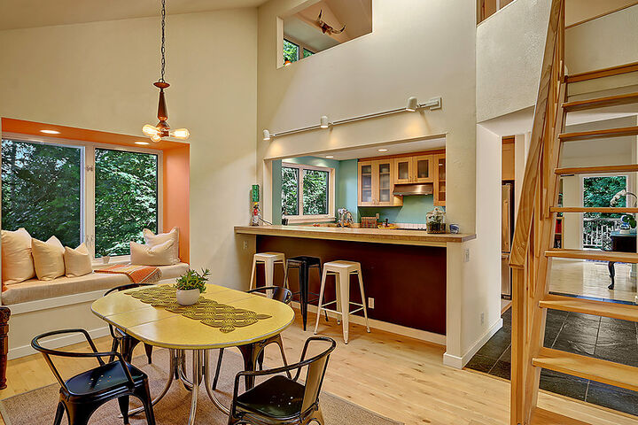 Property Photo:  7300 19th Ave SW  WA 98106 