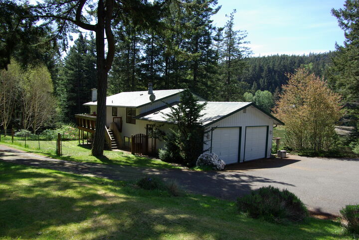 Property Photo: 18 tomihi drive, orcas island 18 Tomihi Dr WA 98245