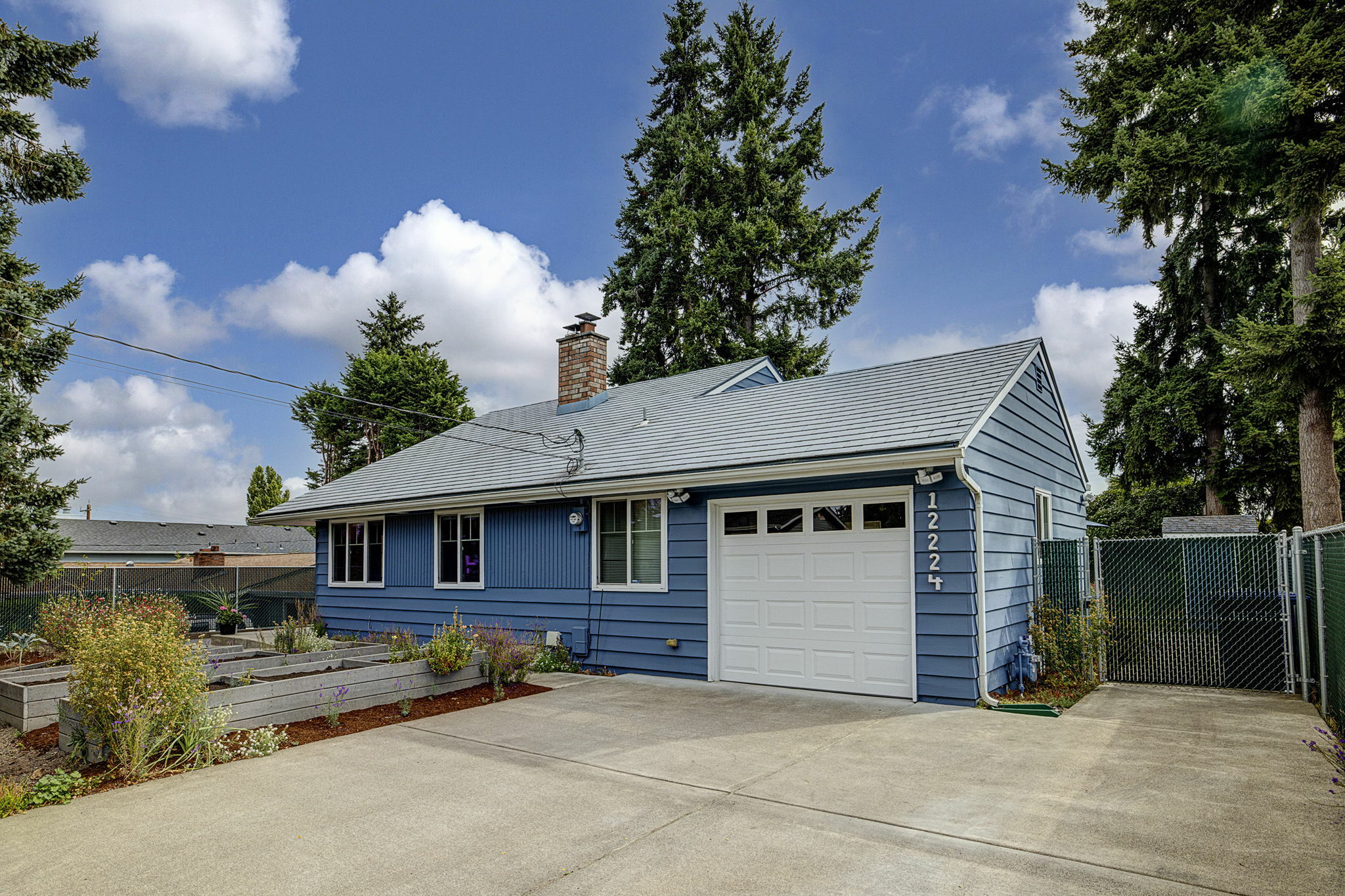 Property Photo: 12224 2nd Place SW 12224 2nd Place SW  WA 98146 