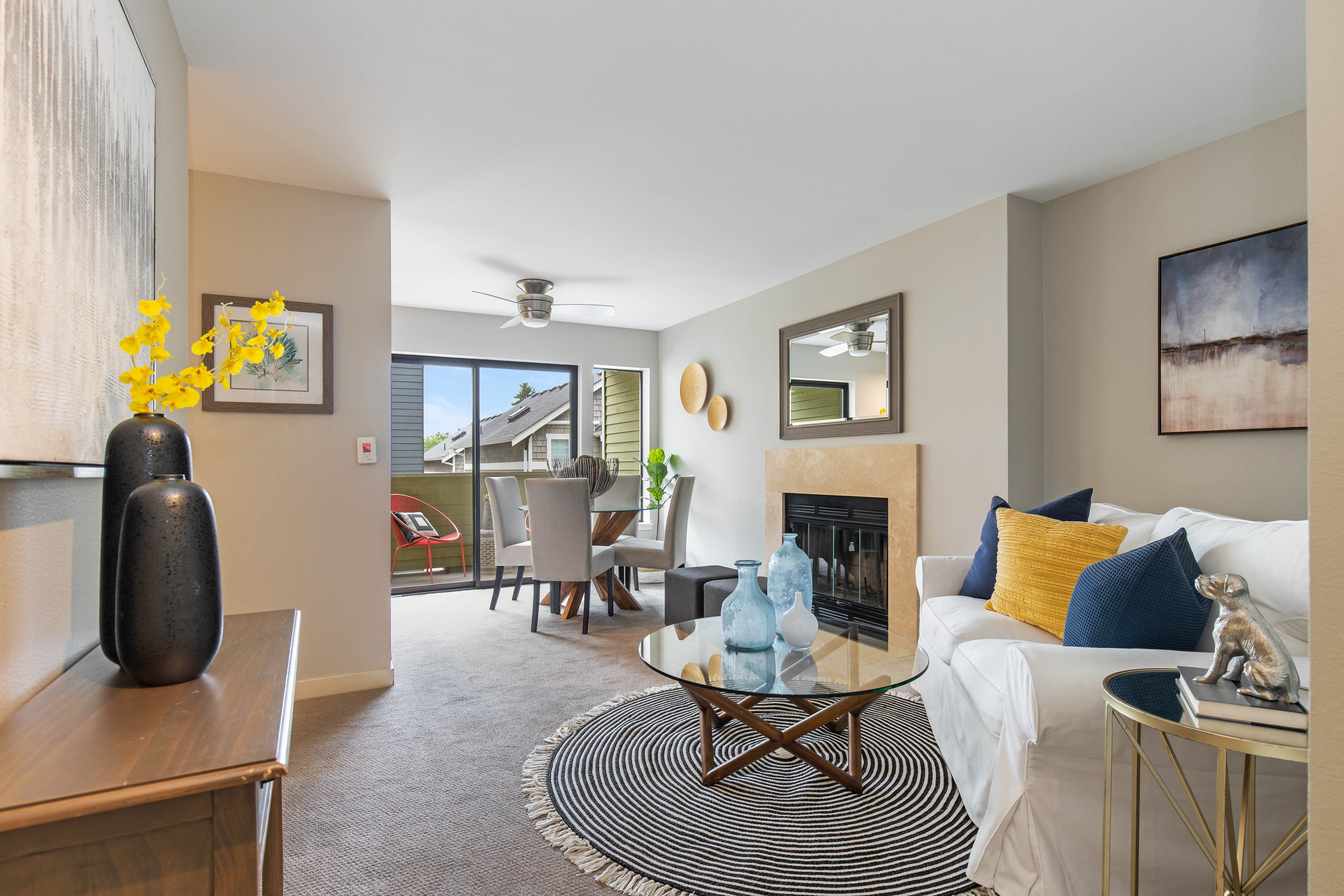 Property Photo: 8816 Nesbit Ave N 104 WA 98103