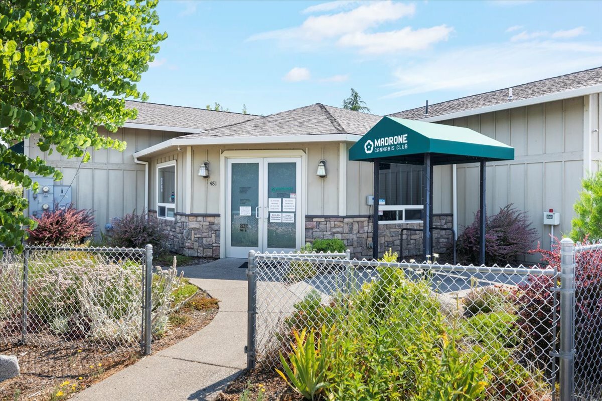 Property Photo:  481-485 Applegate Way  OR 97520 