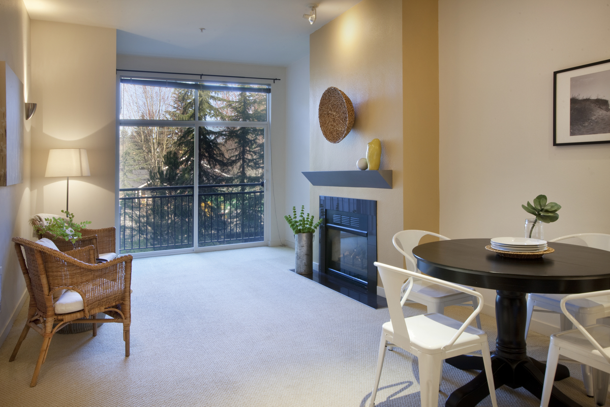 Property Photo: Soho 511 7th Ave 204  WA 98033 