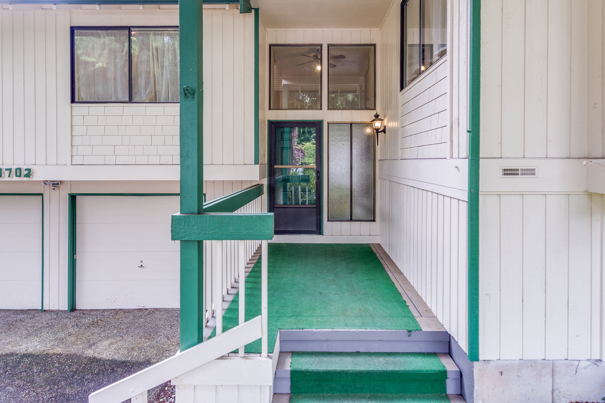 Property Photo: 13702 173rd Place NE WA 98052