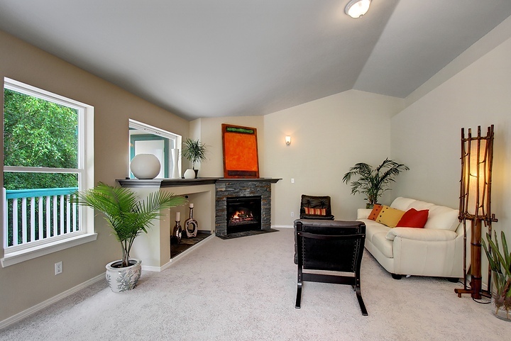 Property Photo: Living room 1131 115th St SW H201  WA 98204 